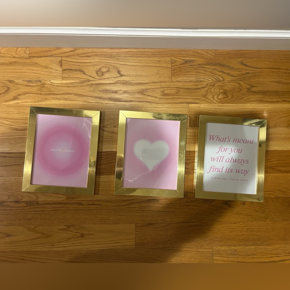 Gold frames